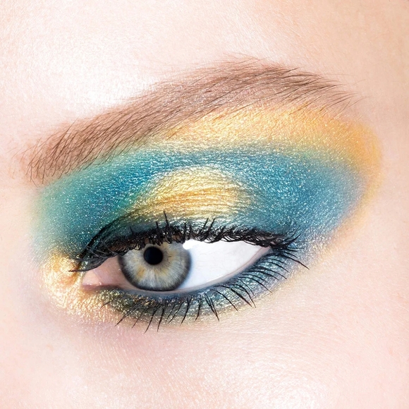 Revlon X WW84 Colorful Makeup Bundle - Picture 5 of 12